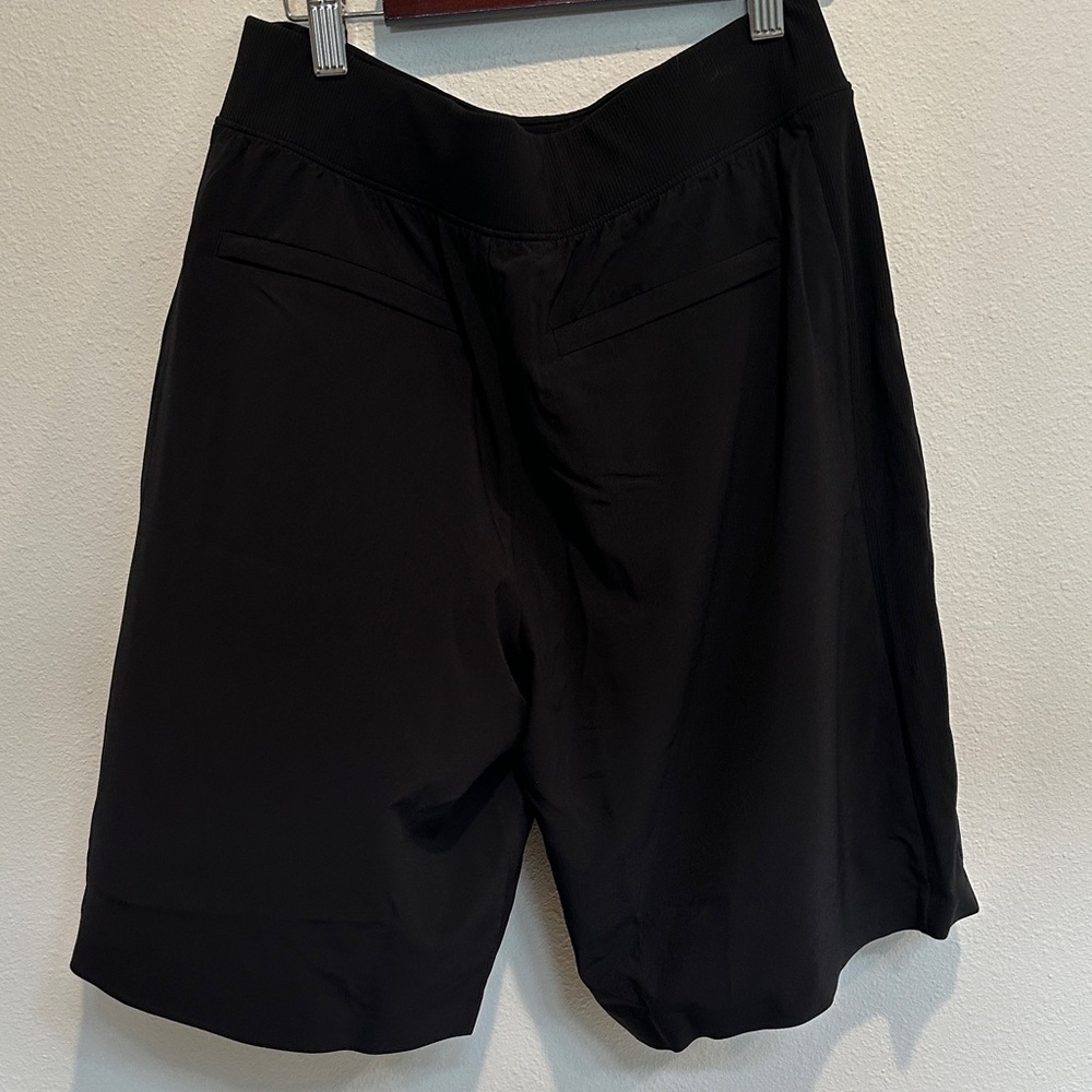 Athleta Women's Black Shorts - Picture 5 of 5
